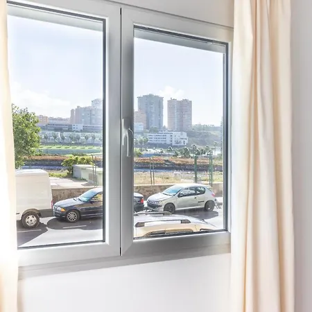Flatguest Ramblas Golf 1b - Parking + Pool + Gym *
