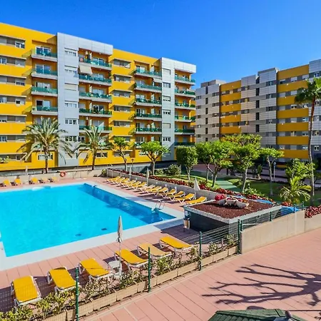 Flatguest Ramblas Golf 1b - Parking + Pool + Gym Daire *